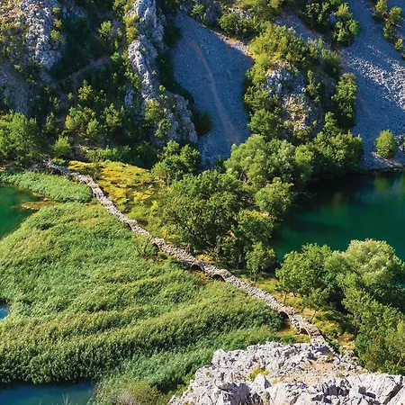 Put Obrovca Cr Daire